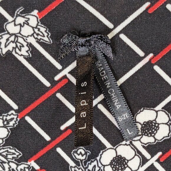 Vintage Lapis Black Red and White long skirt Size large - Picture 3 of 4